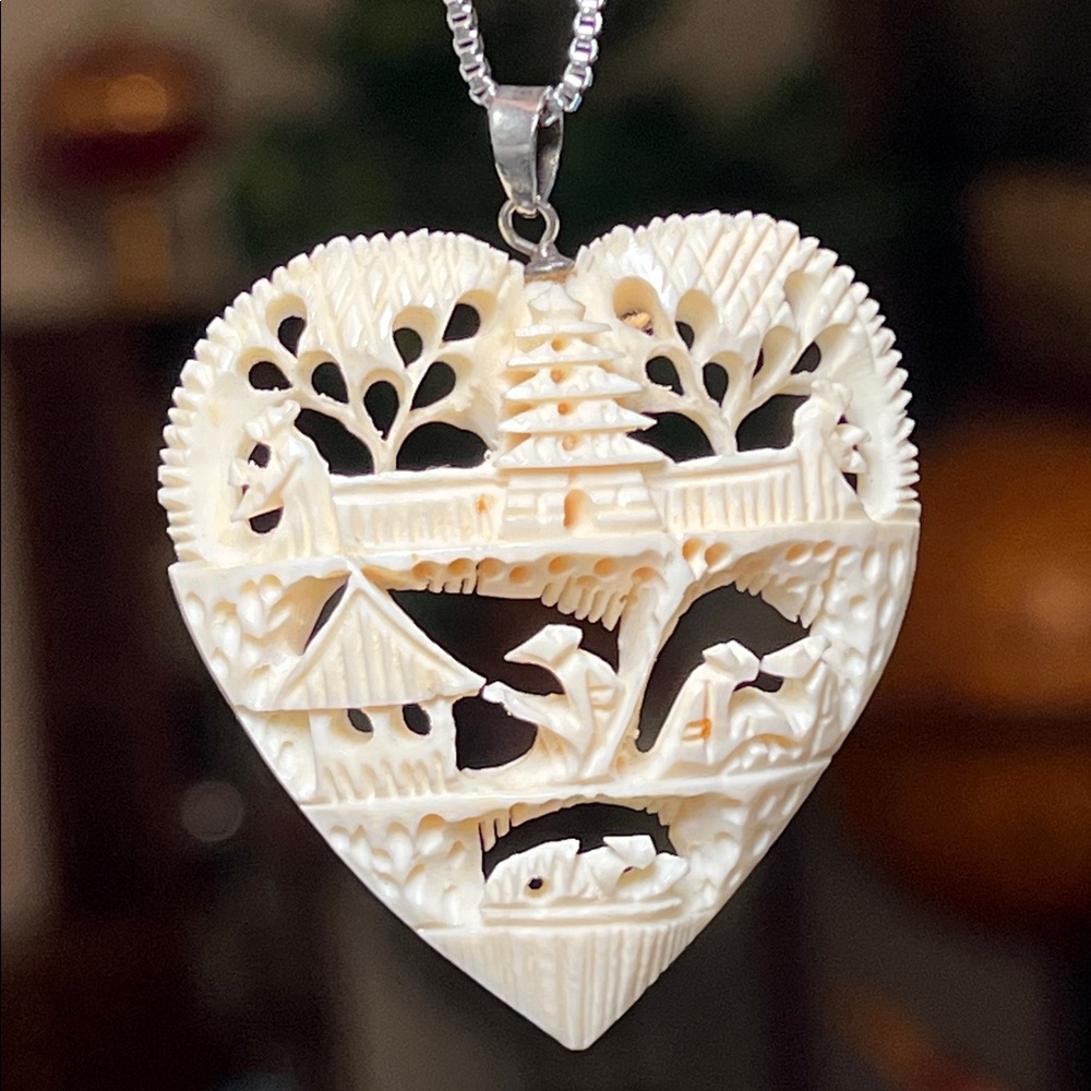 VTG Asian Carved Bone Heart Pagoda Village Scene Pendant Silver Tone Necklace
